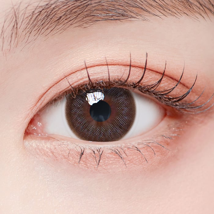 カラコン通販で人気