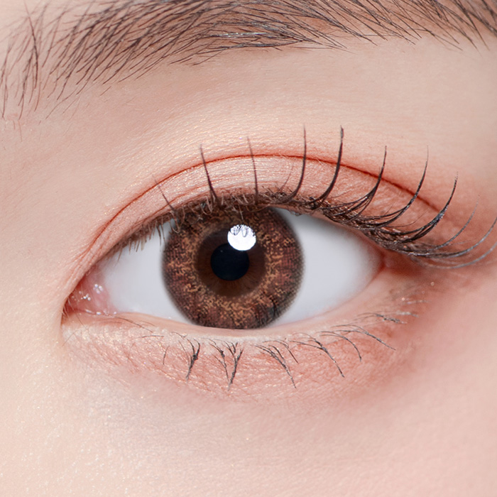 カラコン通販で人気の度ありミューズブラウン拡大